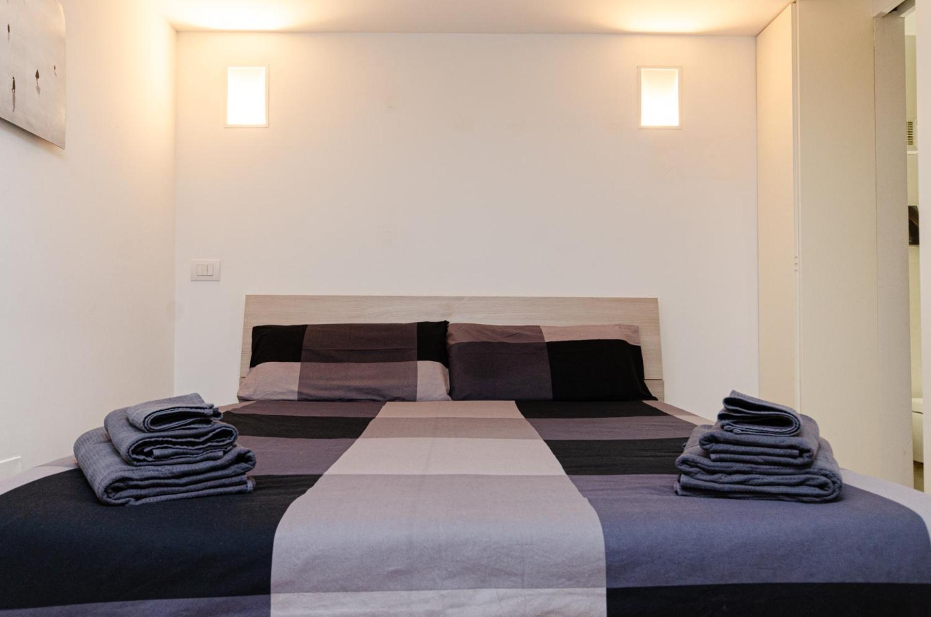 Vivimihome Loft Su Due Livelli Con Terrazzo Milaan Buitenkant foto