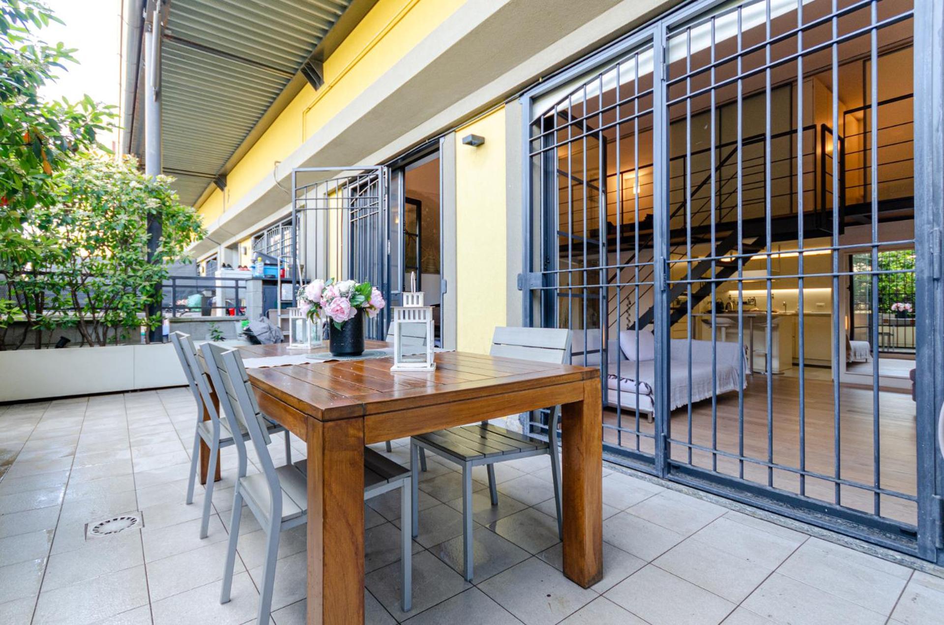 Vivimihome Loft Su Due Livelli Con Terrazzo Milaan Buitenkant foto