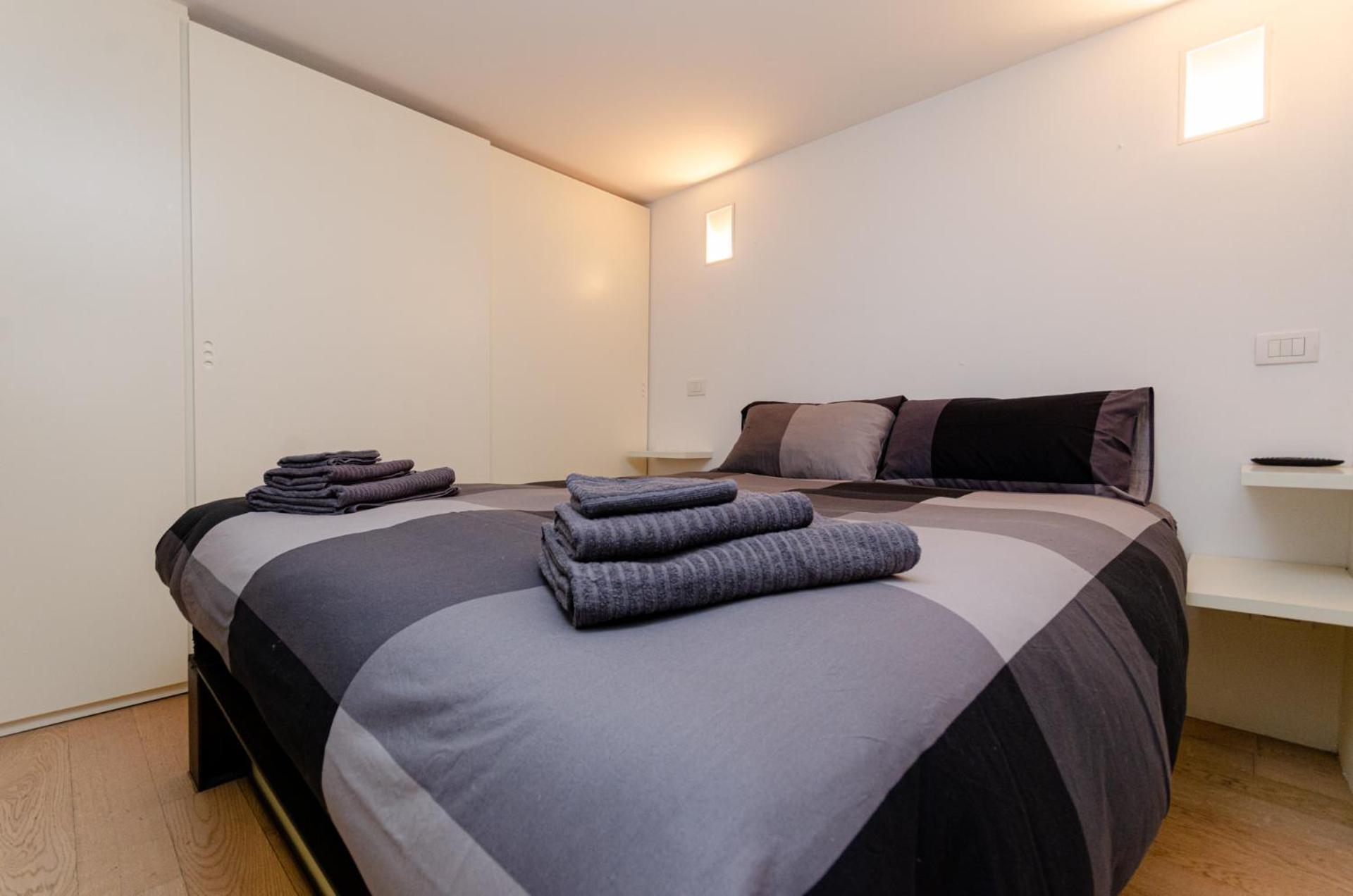 Vivimihome Loft Su Due Livelli Con Terrazzo Milaan Buitenkant foto